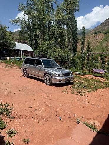Унаа: Subaru Forester: 1997 г., Кол менен иштөөчү, Кроссовер — 8