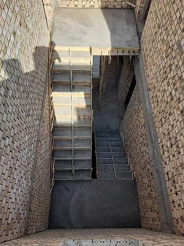 резка бетона: Бетонная лестница Для дома, Форма лестницы: Много-маршевая — 7