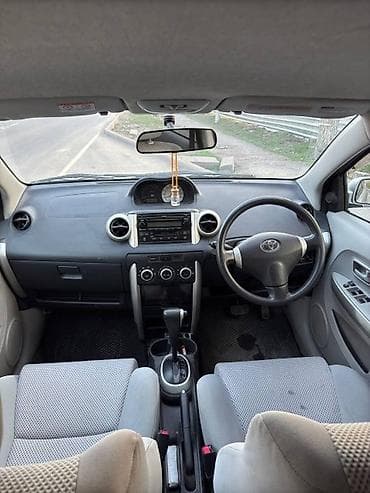 m5 e34: Toyota Ist: 2003 г., 1.3 л, Автомат, Бензин — 7