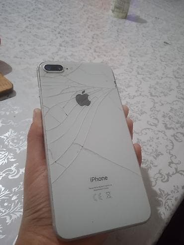 Мобильные телефоны и аксессуары: IPhone 8 Plus, Белый, Чехол — 1