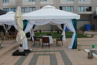 повар с выездом на дом: Выездные шатры банкетного класса, двухуровневый тент пропускает больше — 2