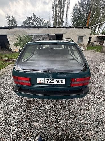 полка гольф 3: Volkswagen Passat Variant: 1995 г., Универсал — 4