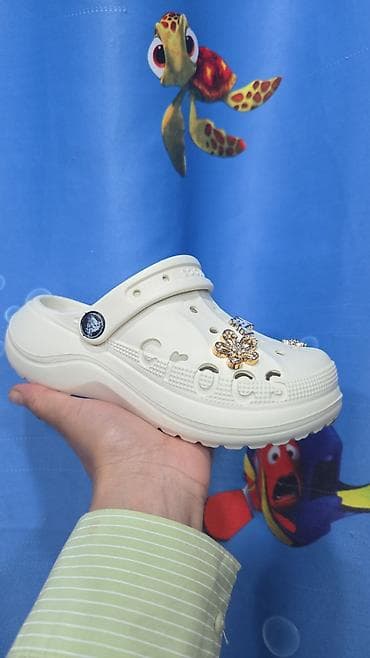 саба: Сабо, 34, Crocs, Новый, цвет - Белый, Платная доставка — 1