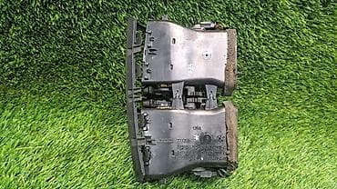 7a fe: Дефлектор центральный задний Е70 0 117 858 Год 2009 В отличном — 5