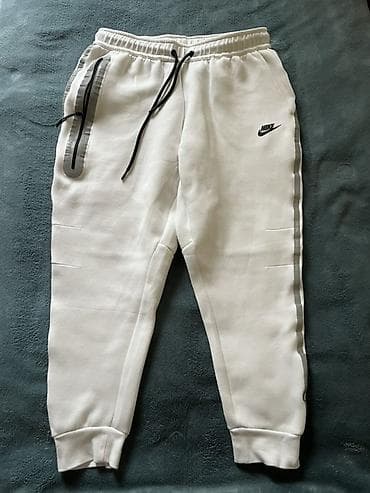 tech flees: Штаны Nike tech fleece 
нью сезон
размер:S 
состояние хорошое — 1