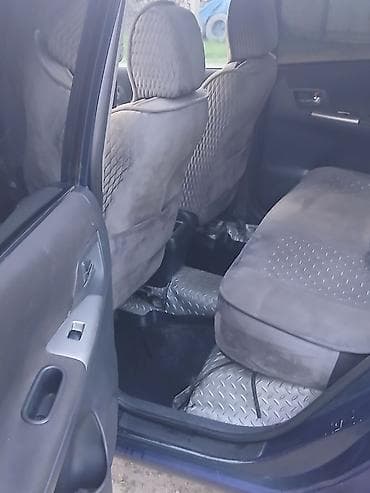 экран для машины: Toyota Avensis: 2003 г., 1.6 л, Ручные, Бензин, Седан — 4