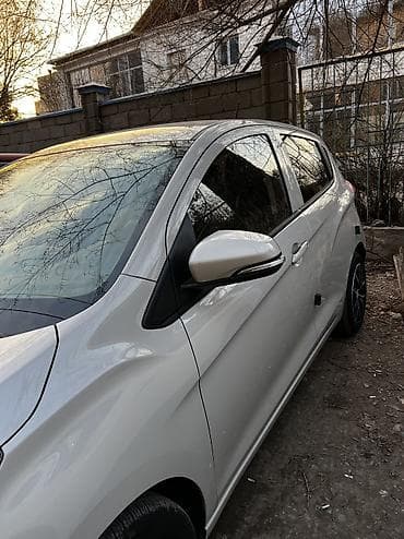 matiz spark: Chevrolet Spark: 2017 г., 1 л, Автомат, Бензин, Хэтчбэк — 10