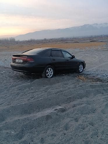 ml 163: Mazda 626: 1992 г., Седан — 1