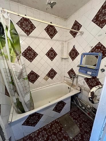 Квартиры: 3 комнаты, 82 м², 106 серия, 4 этаж, Старый ремонт — 4