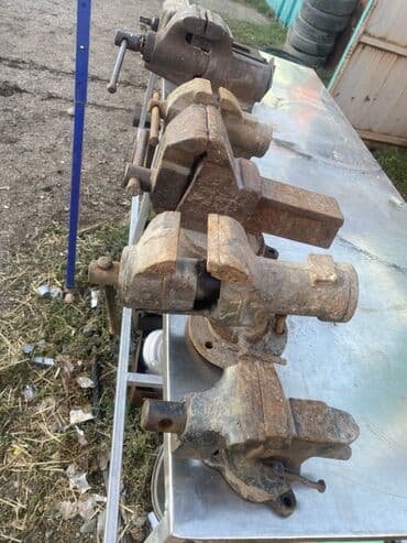 Пилы: Кузнечные наковальни разных размеров Дөшү, Наковальня Фрезерные — 10