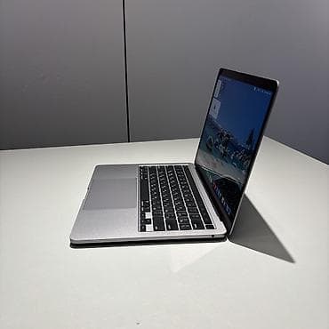apple macbook pro 13 inch: Б/у, Apple M2, ОЗУ, RAM: 8 ГБ, В рассрочку — 3
