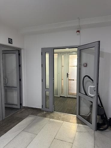 Недвижимость: Аренда офисов, 167 м², В бизнес центре, С отдельным сан узлом, С системой безопасности — 5