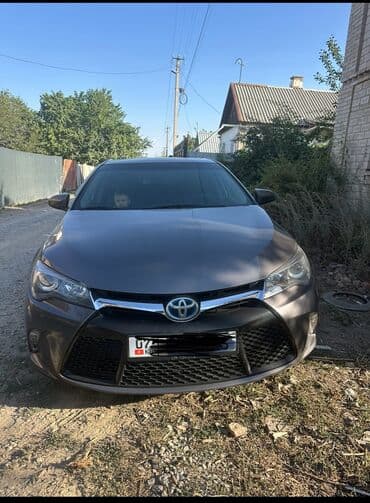 срочно продаю в связи с переездом: Toyota Camry: 2016 г., 2.5 л, Автомат, Гибрид, Седан — 1