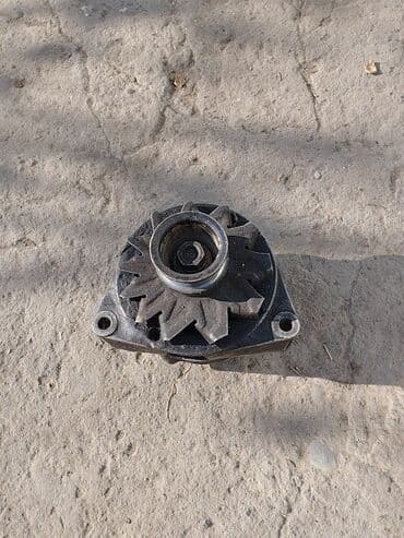 кровать подиум: Обшивка потолка Mercedes-Benz 1991 г. — 17