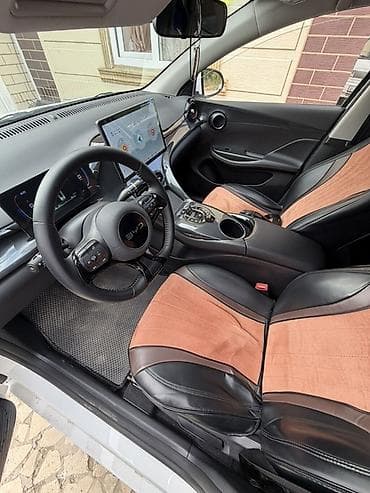 byd e1: BYD E2: 2025 г., 5.5 л, Автомат, Электромобиль, Универсал — 9