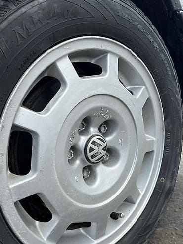 фолсваген джета: Volkswagen Vento: 1993 г., 2 л, Механика, Бензин, Седан — 3