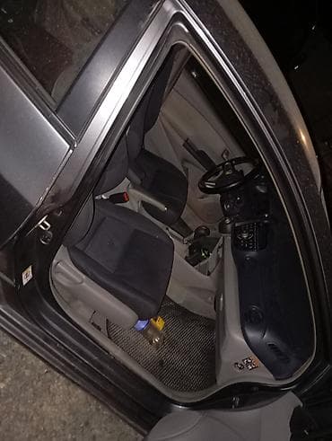 lexus 350h: Honda Insight: 2009 г., 1.3 л, Вариатор, Гибрид, Хэтчбэк — 7
