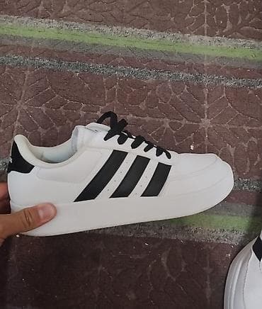 Мужская обувь: Кроссовки Adidas (низкие, классические) - Цвет: белый с чёрными тремя — 4