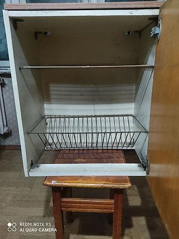 кухня ош: Кухонные шкафы и тумбы из ЛДСП в светло-дубовом оттенке. стол - — 4