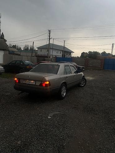 srv 2: Mercedes-Benz W124: 1987 г., 2.3 л, Механика, Бензин, Седан — 6
