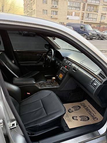 Унаа: Mercedes-Benz E-Class: 2001 г., 4.3 л, Автомат, Бензин, Седан — 7