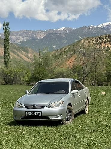 Toyota Camry: 2005 г., Седан