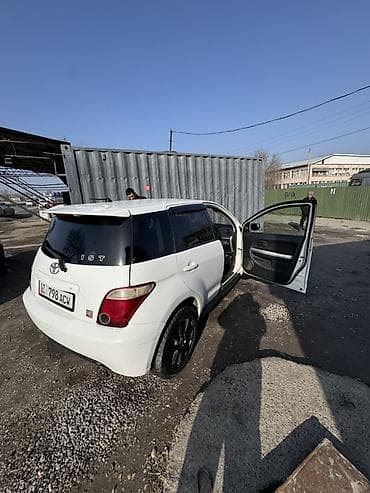 Toyota: Toyota Ist: 2004 г., 1.5 л, Автомат, Бензин, Хэтчбэк — 3