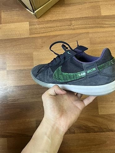 nike react: Футбольные кроссовки Nike Gato Хорошее состояние. Носил на пару игр — 4