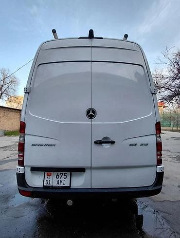 порог степ: Легкий грузовик, Mercedes-Benz — 5