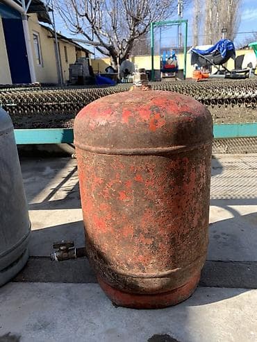 Бакча эмереги: Баллоны для сжиженного газа (пропан/пропан‑бутан), 2 шт. (2500 и 2000) — 2