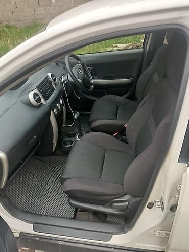 platz vitz: Toyota Ist: 2003 г., 1.3 л, Автомат, Бензин, Хэтчбэк — 6