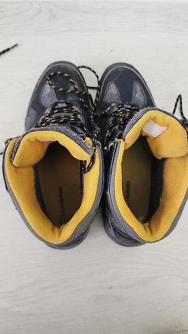 зимняя обувь в бишкеке: Мужские ботинки, 42, Lc Waikiki, Б/у, цвет - Серый — 9