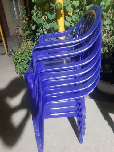 продаются бу стулья: Пластиковый стул, Б/у, Платная доставка, Самовывоз, цвет - Синий — 3