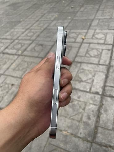 IPhone 16 Pro, 256 ГБ, Белый, Чехол, 88 % — 6