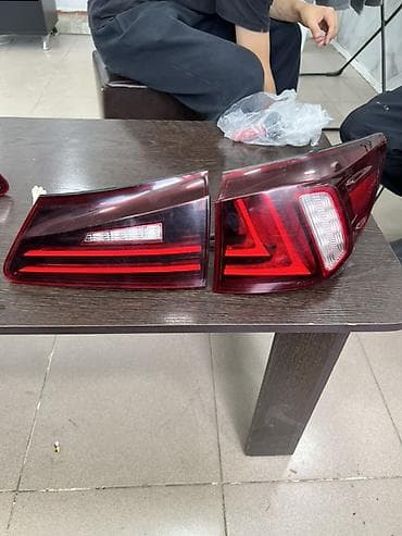 led lights: Комплект задних светодиодных фонарей для автомобиля (левый + правый — 2