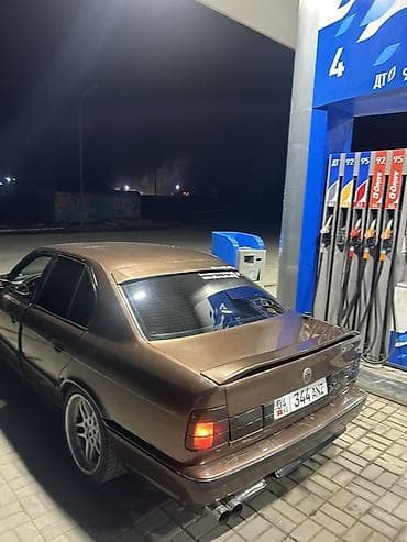 BMW 5 series: 1988 г., Бензин, Седан