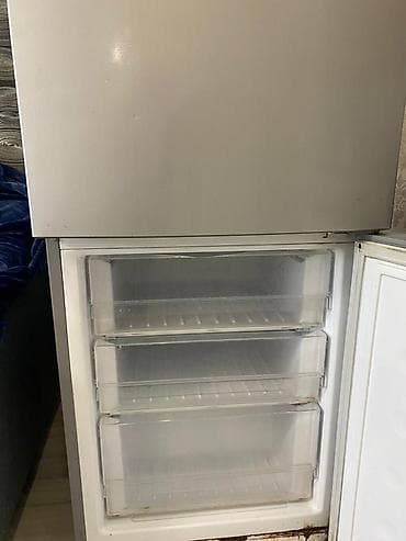 холодильник бу продаю: Срочно!!! Продаю холодильник Samsung (б/у, в хорошем рабочем — 4
