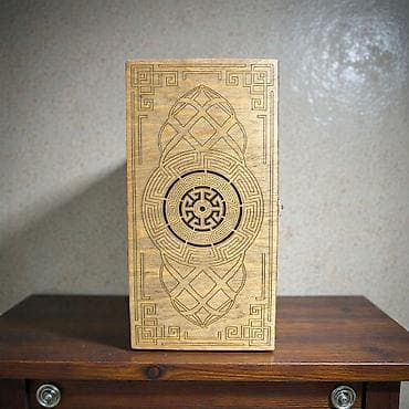 Нарды 1020 компактные. Размер 40х40. В сложенном виде 40х20х3 см lalafo.kg да Нарды 1020 компактные. Размер 40х40. В сложенном виде 40х20х3 см