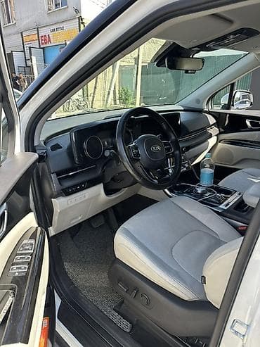 mini v: Kia Carnival: 2020 г., 2.2 л, Дизель, Минивэн — 4