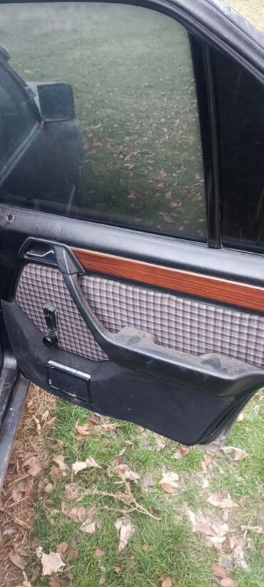 Двери и комплектующие