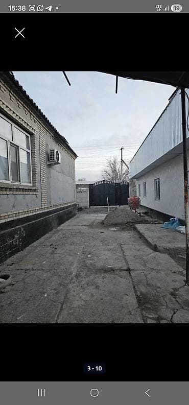 гостевой дом каракол: Срочно прадаю большой дом с временка и хоз постройки - Одноэтажный — 6