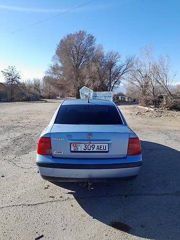Транспорт: Volkswagen Passat: 1998 г., Кол менен иштөөчү, Бензин, Седан — 3