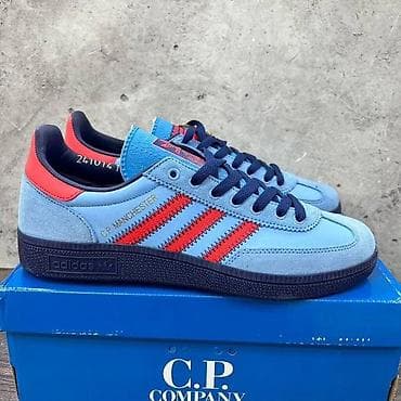 Мужские кроссовки, 43, Adidas, Б/у, цвет - Голубой at lalafo.kg Мужские кроссовки, 43, Adidas, Б/у, цвет - Голубой