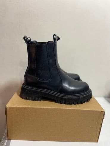 сменная обувь: Одевали 2 раза состояние хорошее — 1