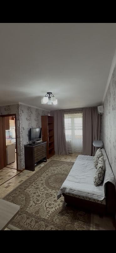 Батирлер: 2 бөлмө, 44 м², Жеке план, 3 кабат, Эски ремонт — 1