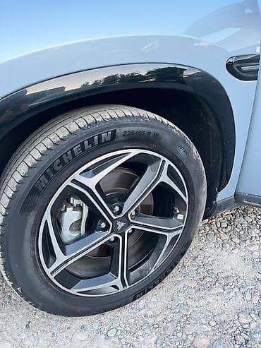 Продажа авто: Lixiang One: 2024 г., 1.5 л, Автомат, Электромобиль — 3