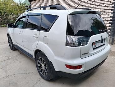 range rove: Mitsubishi Outlander: 2011 г., 2.4 л, Вариатор, Бензин, Кроссовер — 4