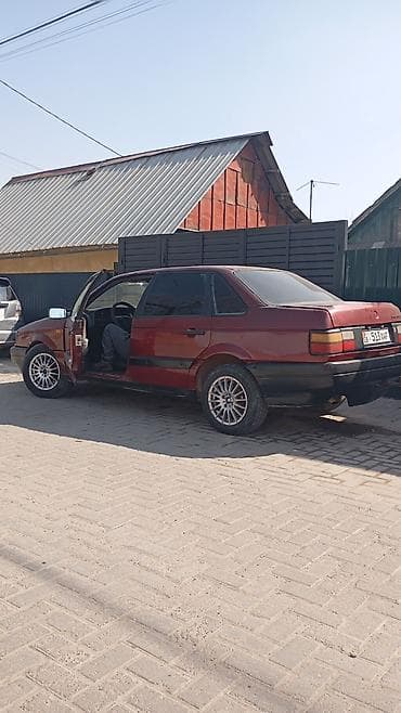 афто на рассрочку: Volkswagen Passat: 1990 г., 1.8 л, Ручные, Бензин, Седан — 8