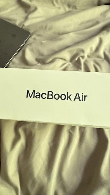 apple laptop: Apple MacBook Air with Apple M2 chip(256gb ssd) 13.6- inch, темно — 7