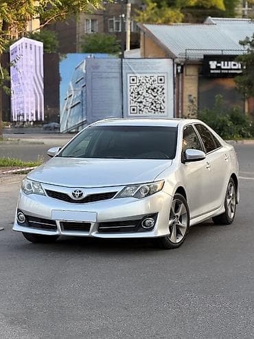 Toyota Camry: 2012 г., 2.5 л, Автомат, Бензин, Седан